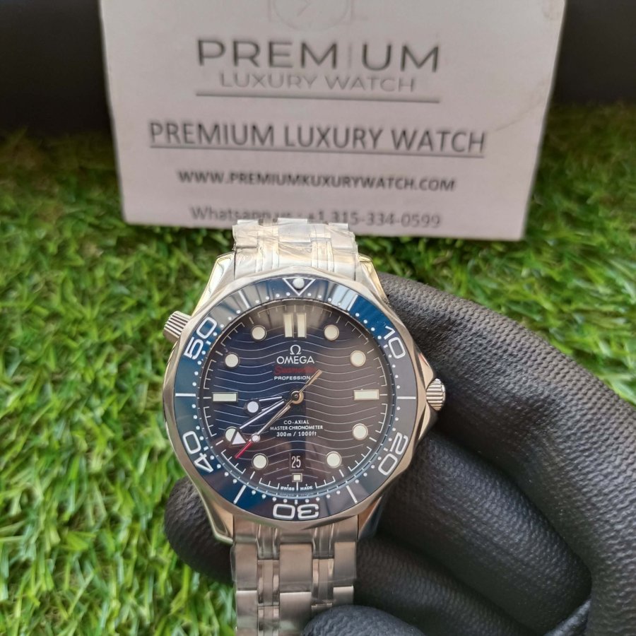 Omega Stainless Steel watch Seamaster Diver 300m Co‑Axial Master Chronometer 42 MM 210.30.42.20.03.001