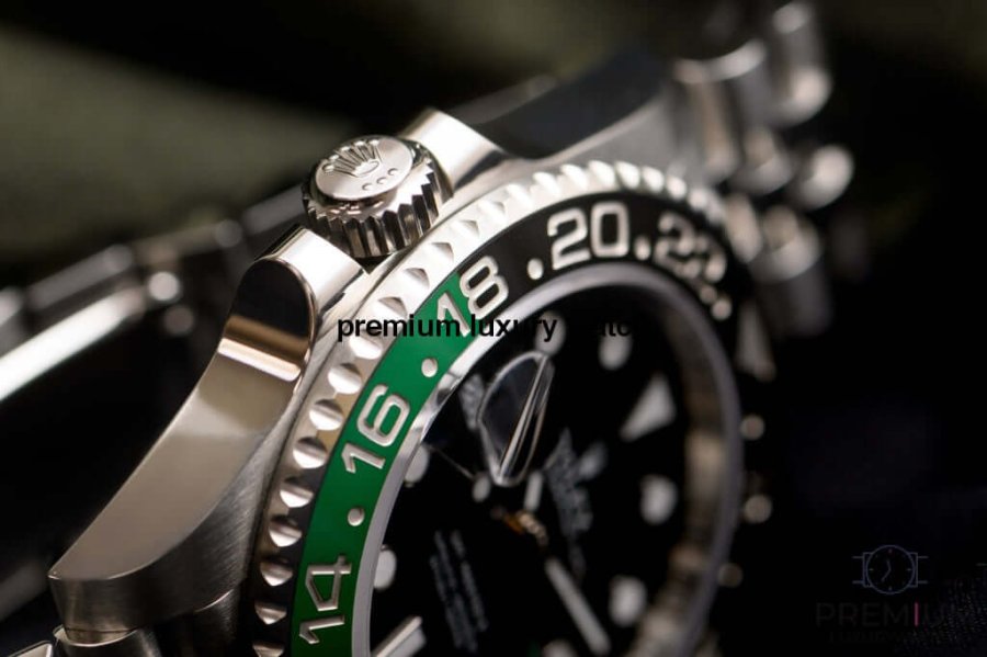 Rolex GMT Green Stainless Steel Black Dial & Green/Black Ceramic Bezel Jubilee Bracelet 126720VTNR