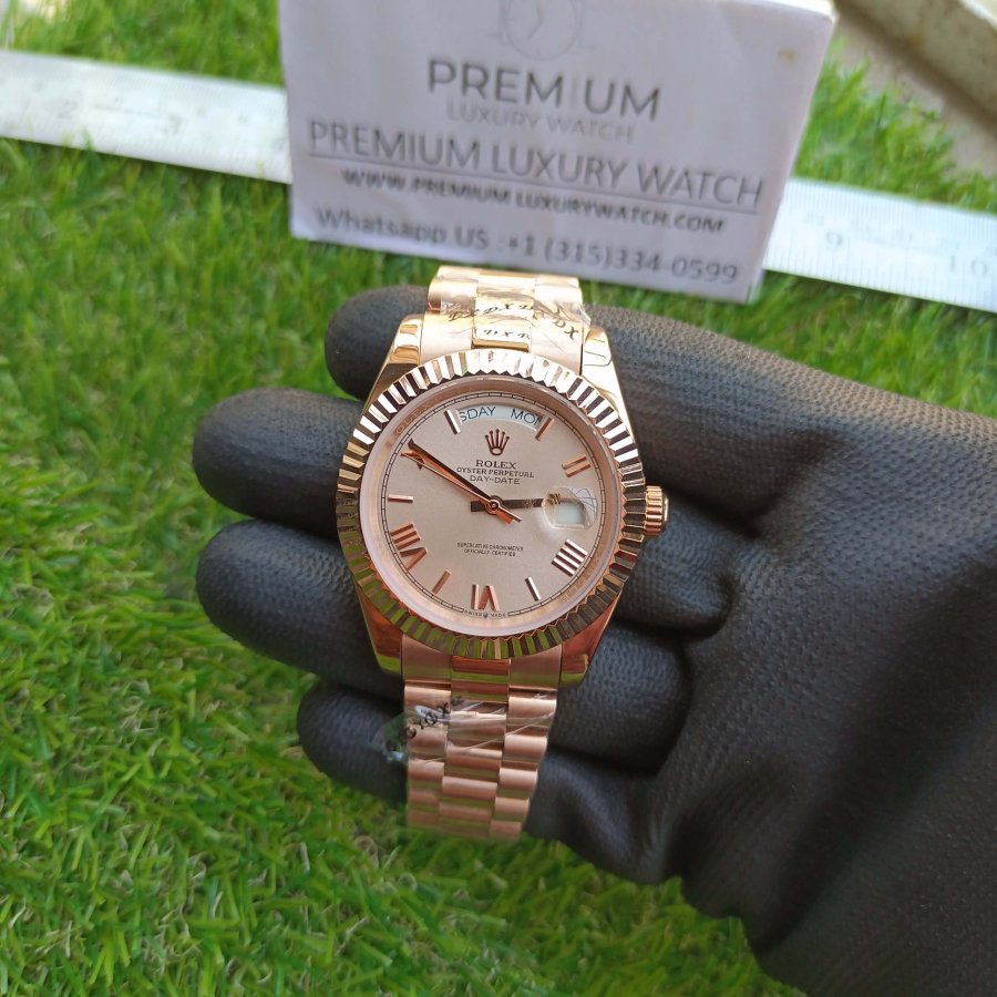 Rolex Day-Date 40 White Roman