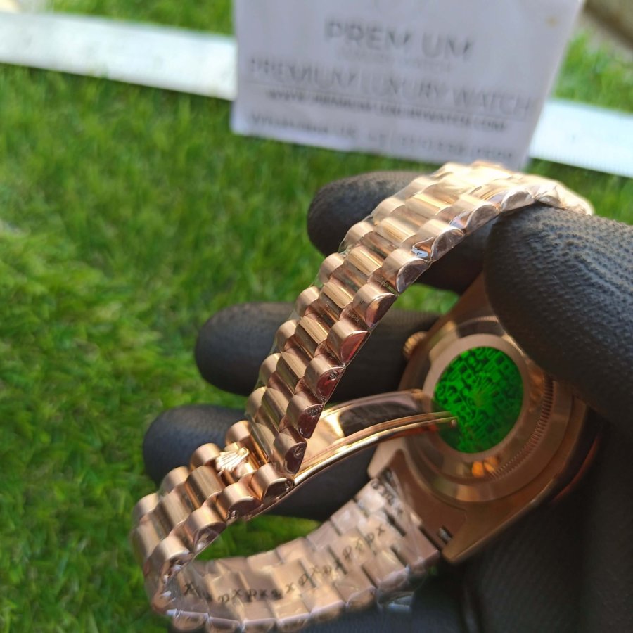 rolex day-date 40 everose gold