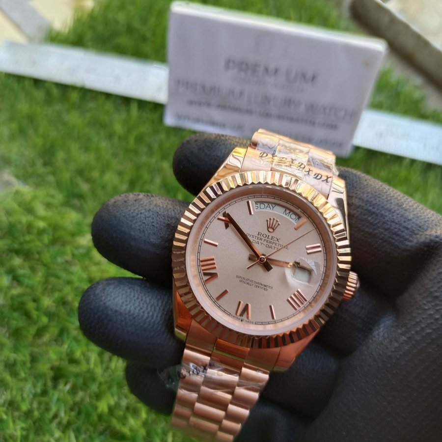 rolex day-date 40 everose gold