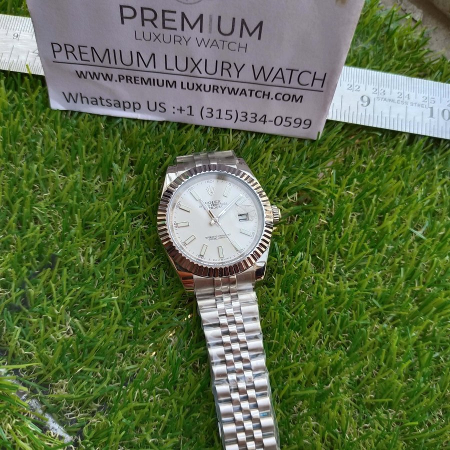 rolex datejust 41 white dial jubilee