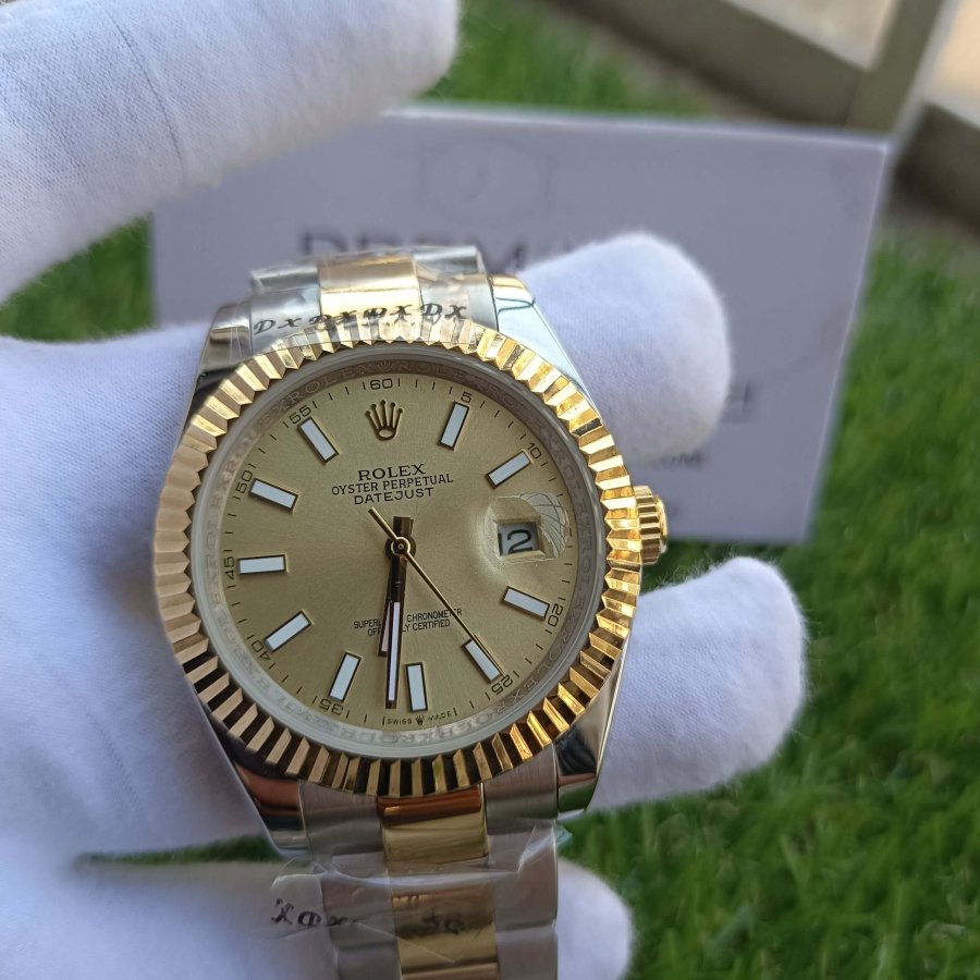 rolex datejust 41mm on wrist