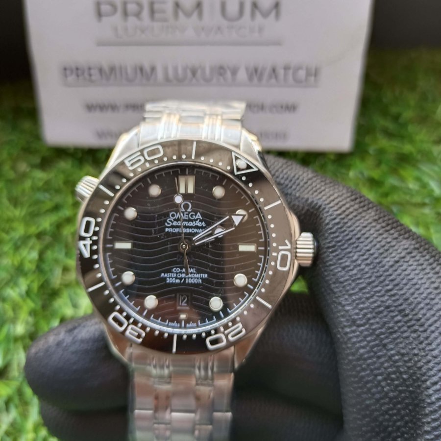 omega seamaster diver 300 m
