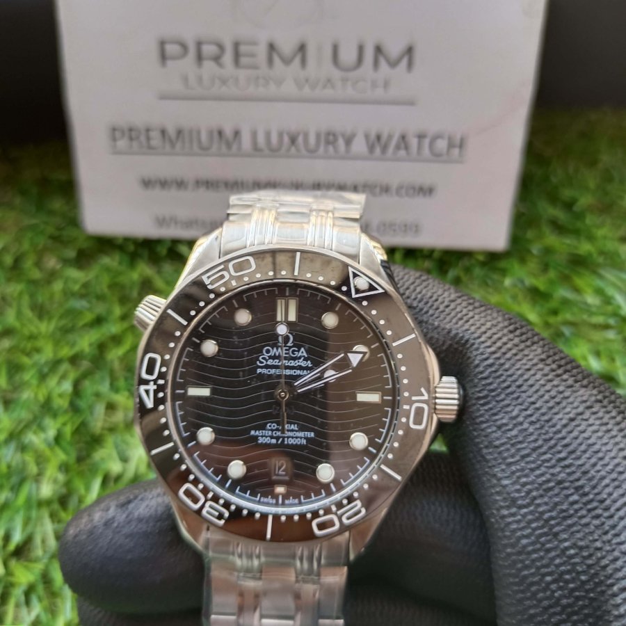 omega seamaster diver 300m chronograph