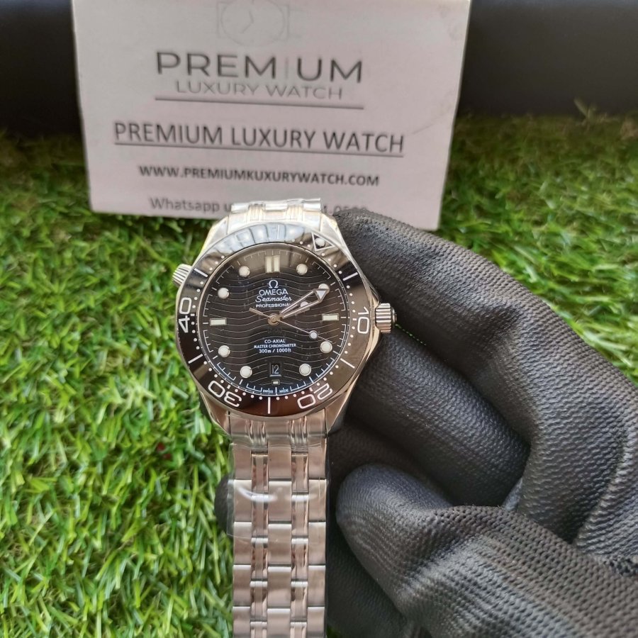 omega seamaster diver chronograph 300m